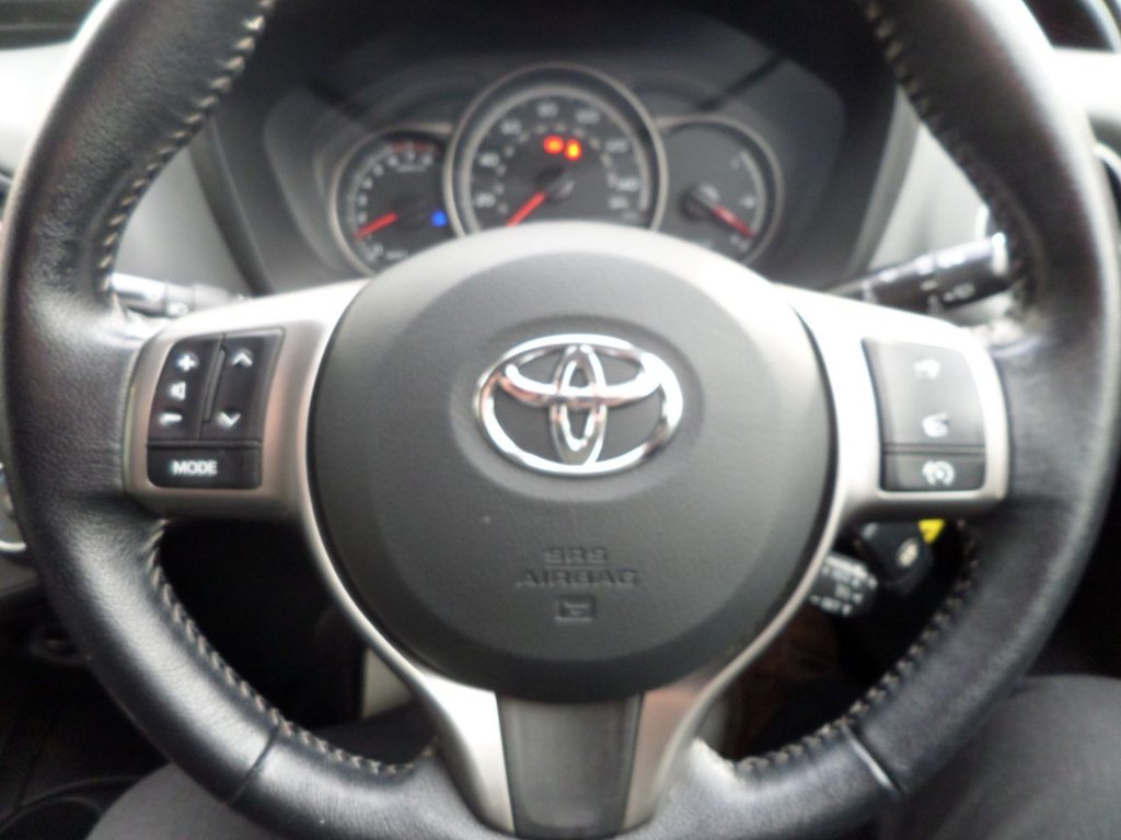 Used Toyota Yaris 2016 for sale - 77825984: Photo 13