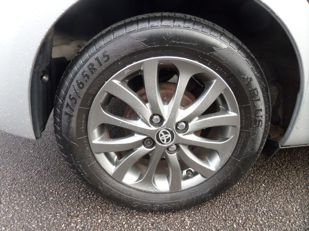 Used Toyota Yaris 2016 for sale - 77825984: Photo 8