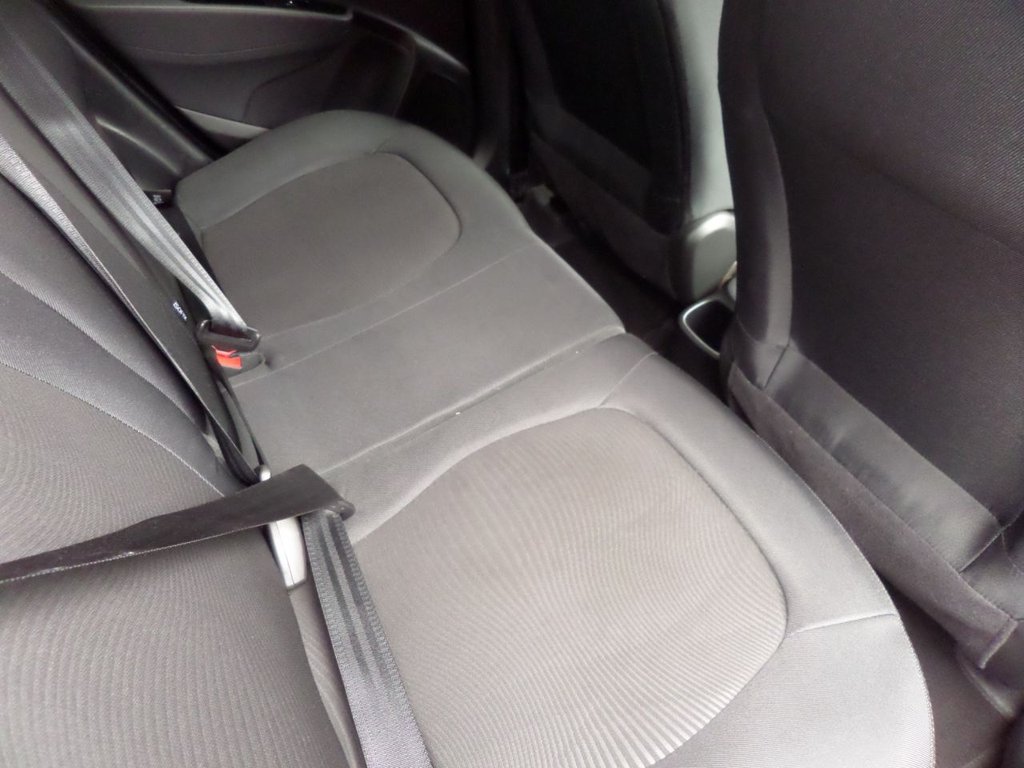 Used Hyundai i10 2019 for sale - 77825998: Photo 11