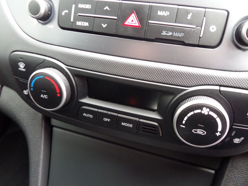 Used Hyundai i10 2019 for sale - 77825998: Photo 14