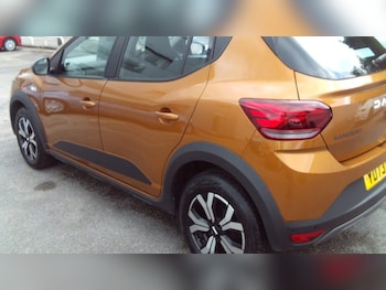 Used Dacia Sandero Stepway 2024 for sale - 77825990: Photo