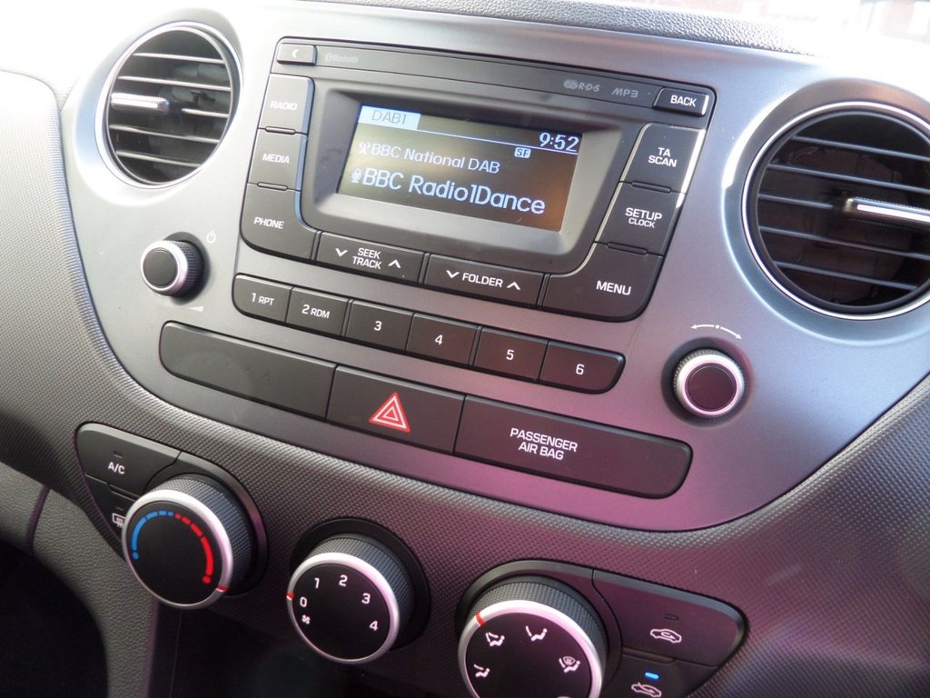 Used Hyundai i10 2018 for sale - 77825995: Photo 13