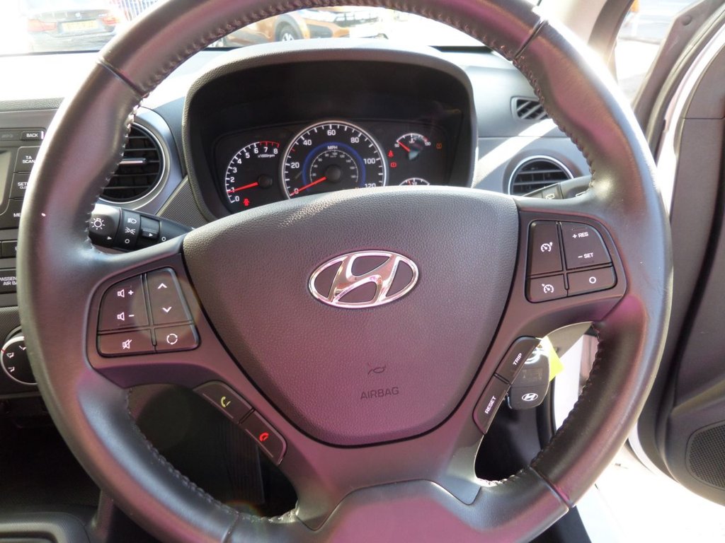 Used Hyundai i10 2018 for sale - 77825995: Photo 14