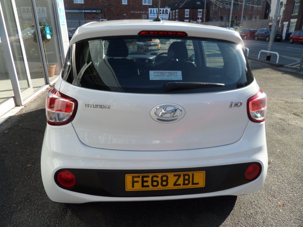 Used Hyundai i10 2018 for sale - 77825995: Photo 4