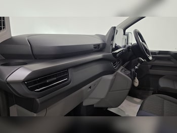 Used Ford Tourneo Custom 2024 for sale - 78513173: Photo