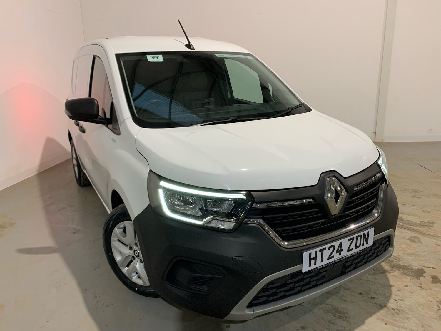 Used Renault Kangoo 2024 for sale - 76918239: Photo 1