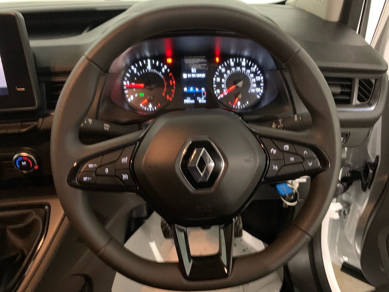 Used Renault Kangoo 2024 for sale - 76918239: Photo 16