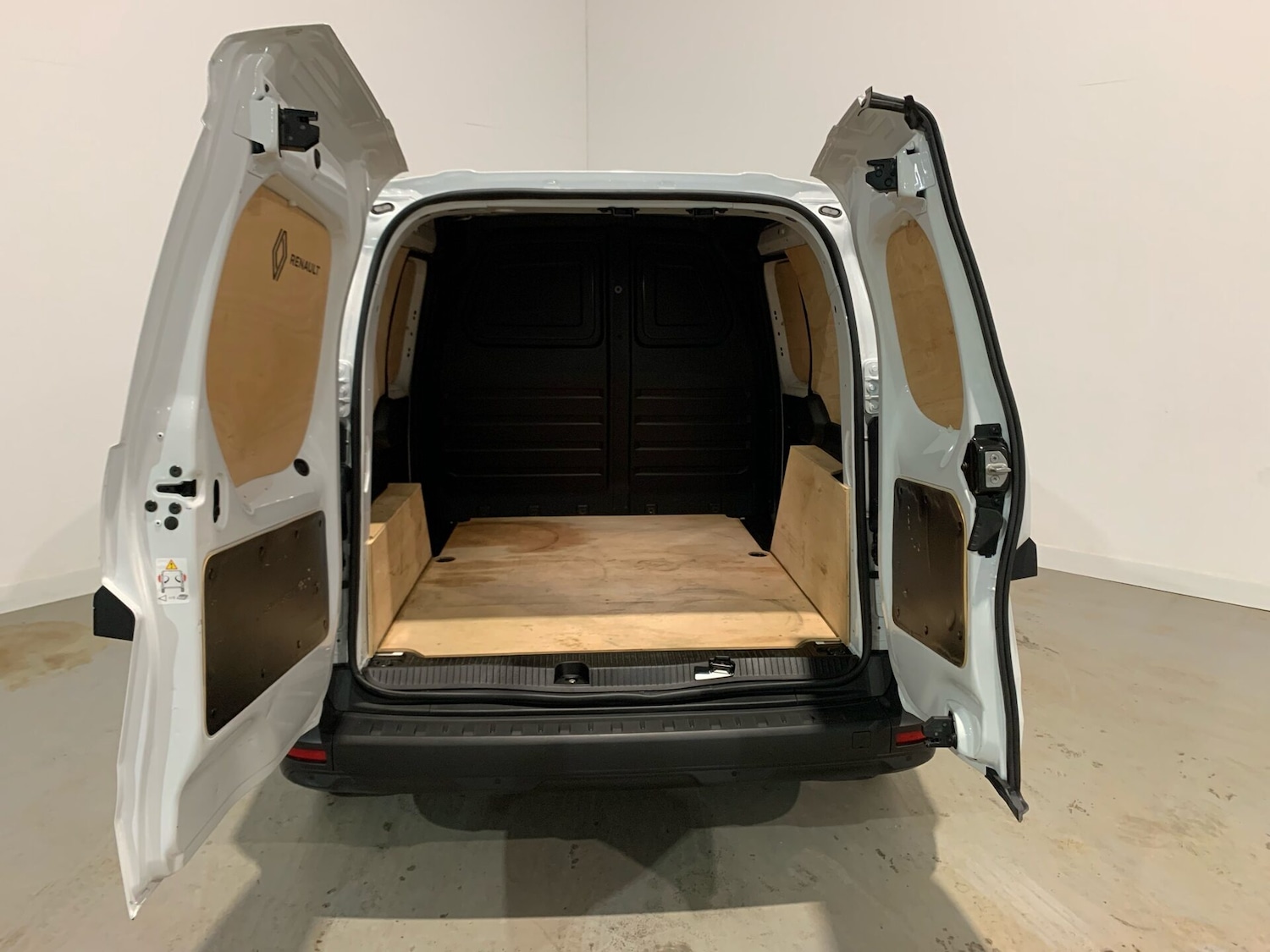 Used Renault Kangoo 2024 for sale - 76918239: Photo 7