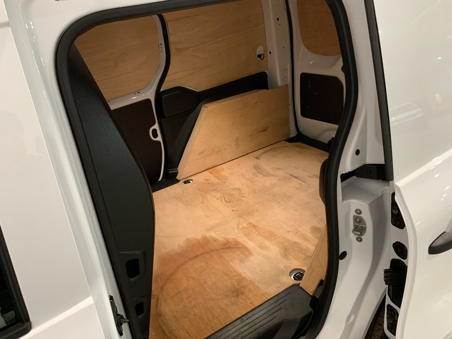 Used Renault Kangoo 2024 for sale - 76918239: Photo 8