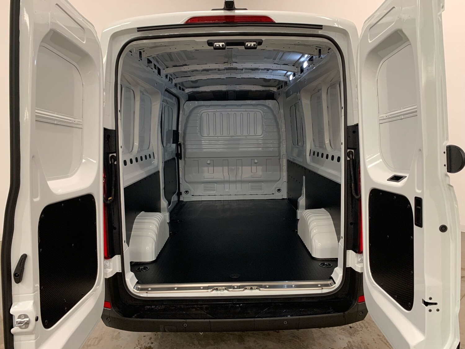 Used Maxus Deliver 9 for sale - 76218960: Photo 5