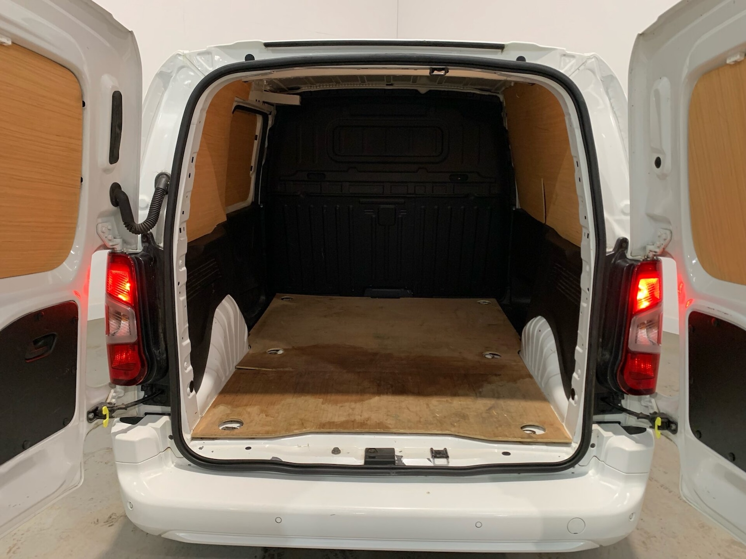 Used Vauxhall Combo 2020 for sale - 76576683: Photo 10