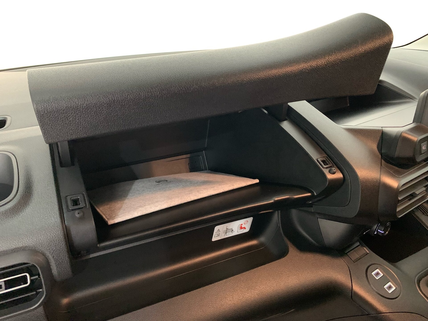 Used Citroen Berlingo 2025 for sale - 76263337: Photo 20