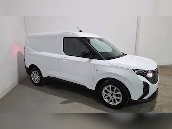 Used Ford Transit Courier 2025 for sale - 78345500: Photo