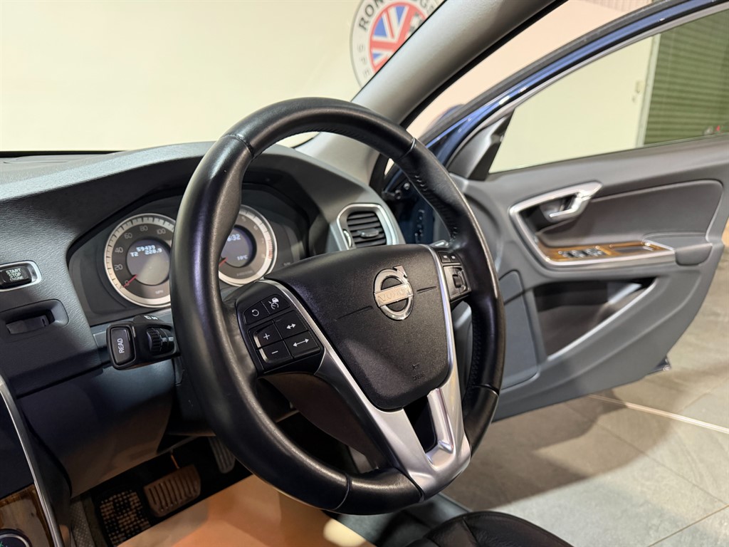 Used Volvo S60 2012 for sale - 76875343: Photo 7