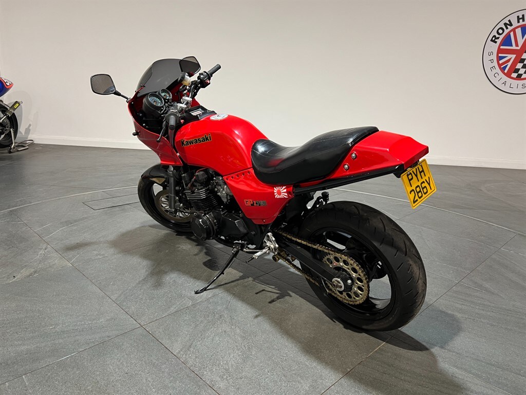 Kawasaki GPZ750