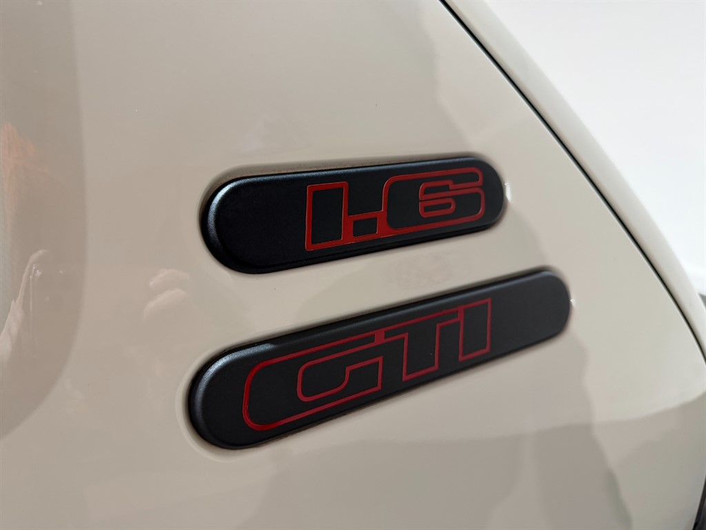 Used Peugeot 205 1992 for sale - 77708406: Photo 9