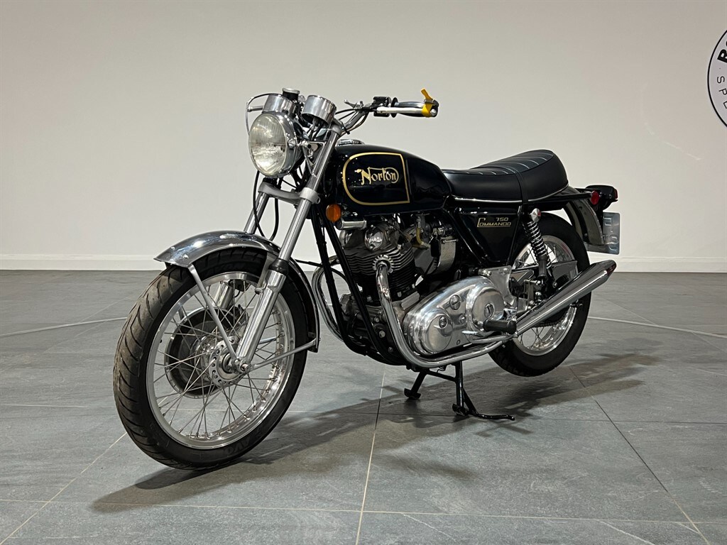 Norton Commando