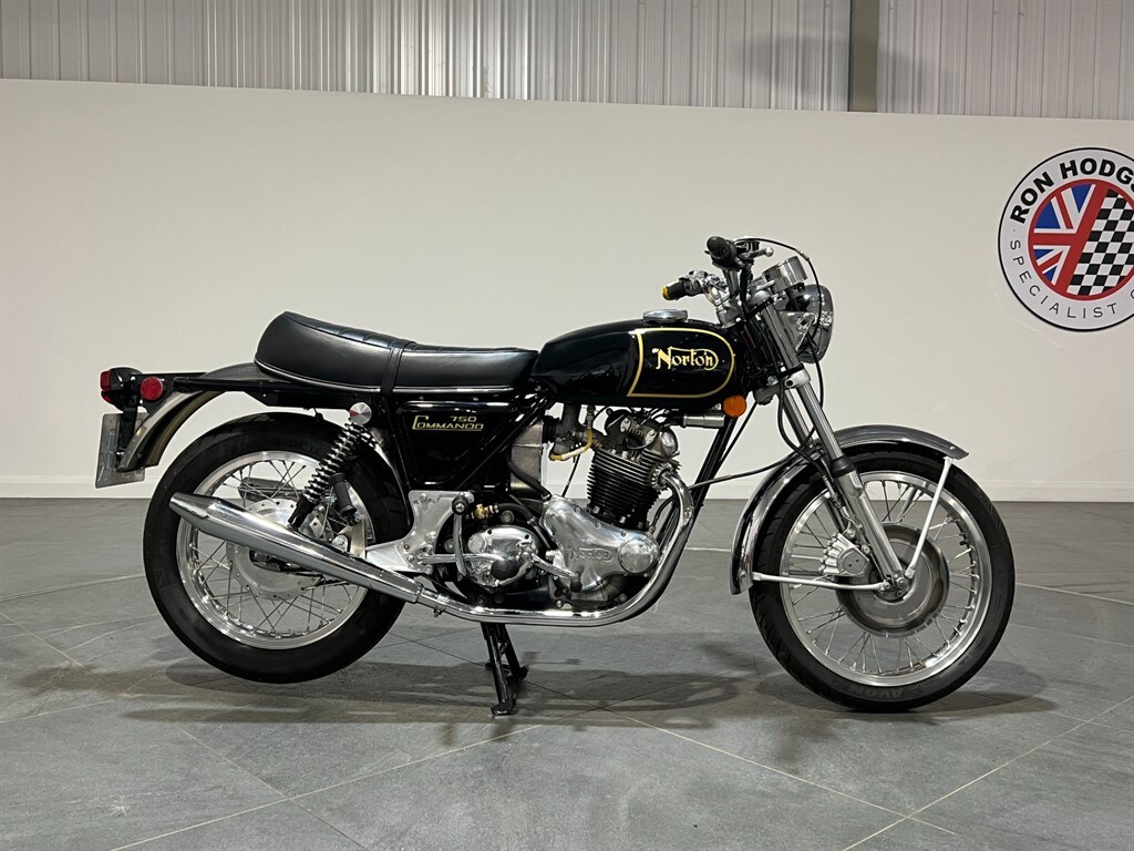 Norton Commando