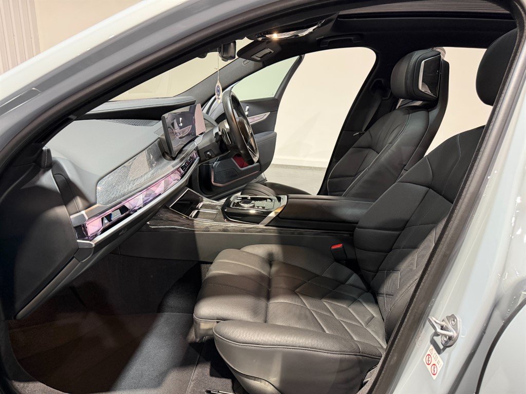 Used BMW i7 2023 for sale - 77786551: Photo 5