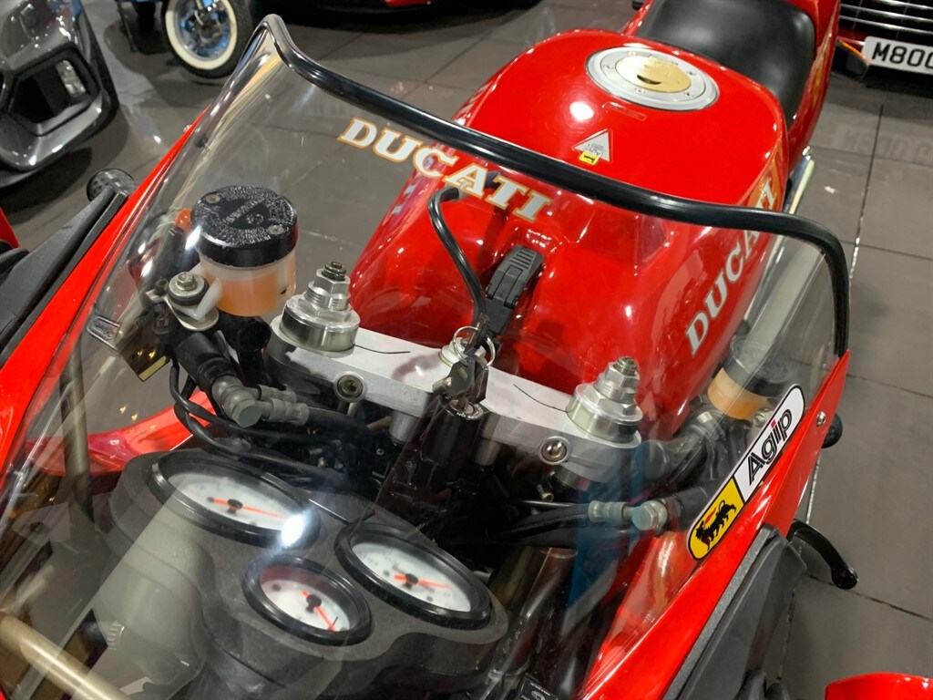 Ducati 900