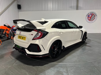 Used Honda Civic 2017 for sale - 75874427: Photo