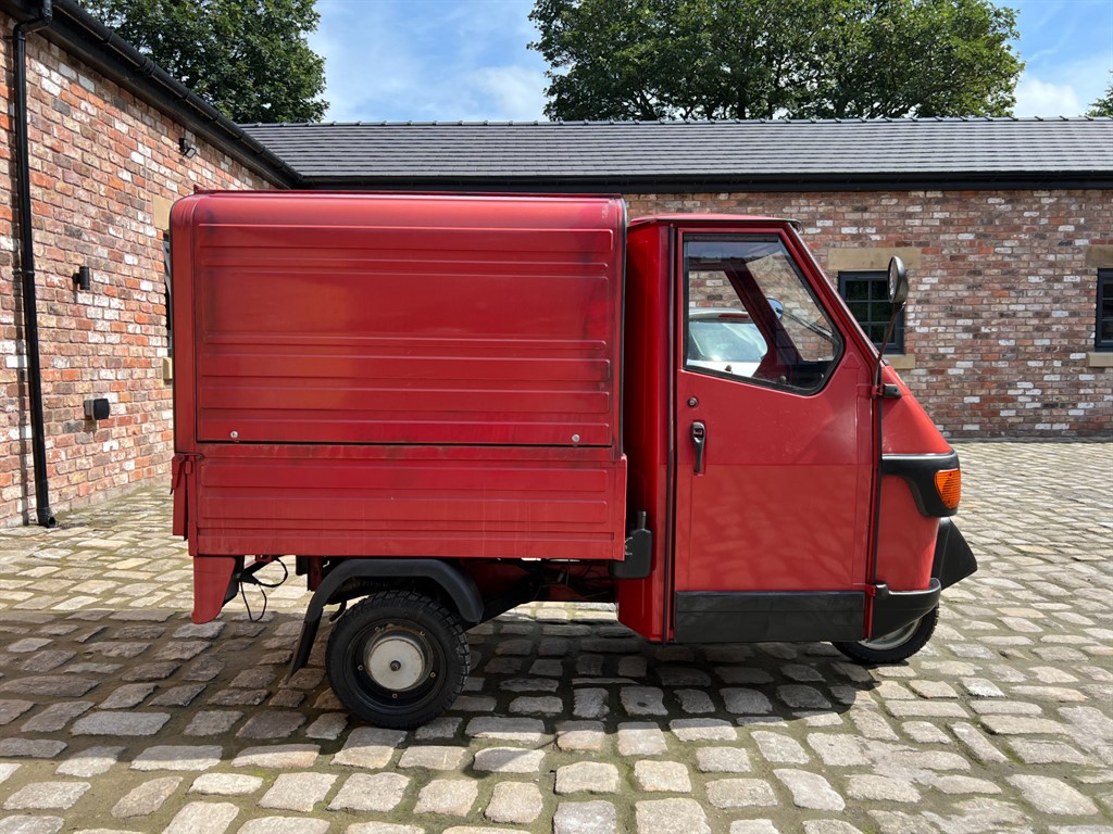 Piaggio Ape