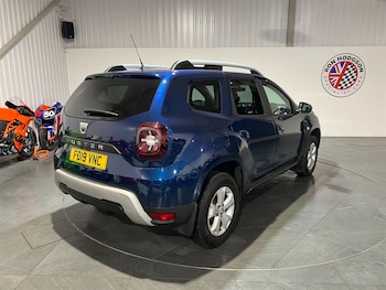 Used Dacia Duster 2019 for sale - 75917197: Photo