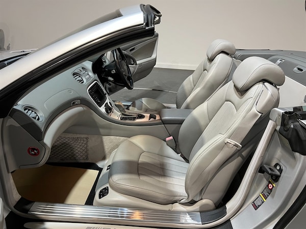 Used Mercedes-Benz SL 2003 for sale - 75572428: Photo 5