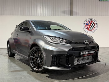 Used Toyota Yaris 2024 for sale - 77660714: Photo