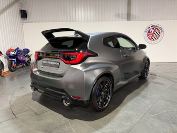 Used Toyota Yaris 2024 for sale - 77660714: Photo