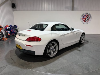 Used BMW Z4 2011 for sale - 76758057: Photo
