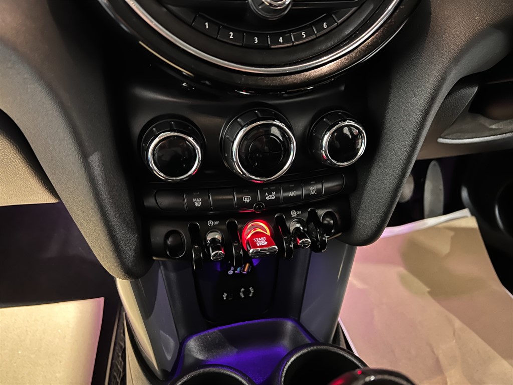 Used MINI Hatch 2015 for sale - 76428388: Photo 9