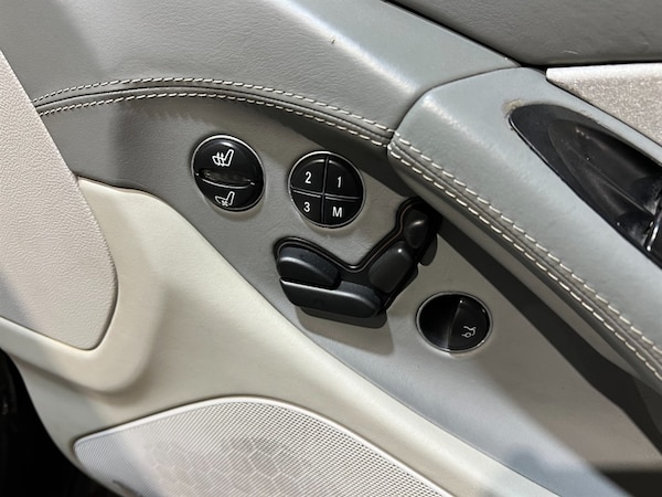 Used Mercedes-Benz SL 2004 for sale - 75570701: Photo 9