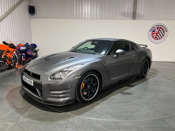 Used Nissan GT-R 2012 for sale - 75570271: Photo 2