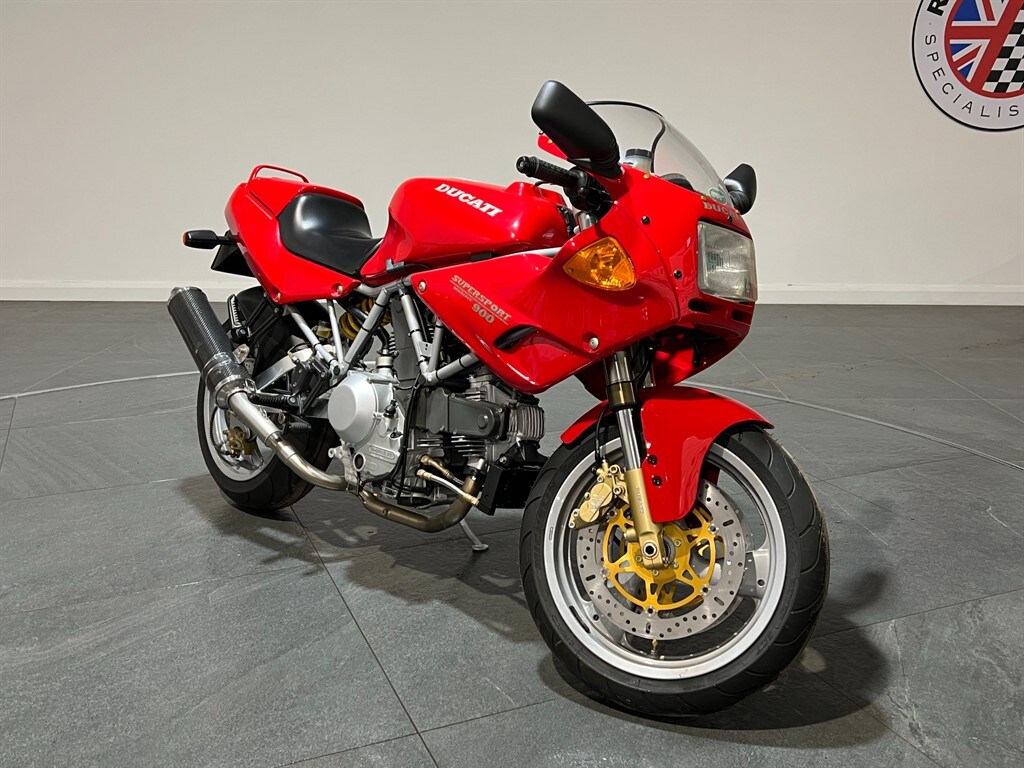 Ducati 900