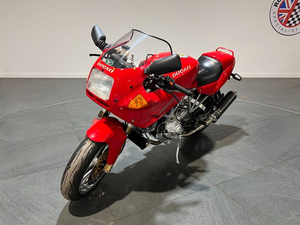 Ducati 900