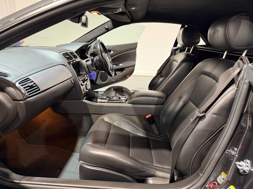 Used Jaguar XKR 2012 for sale - 77036462: Photo 6