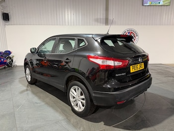 Used Nissan Qashqai 2015 for sale - 76758059: Photo