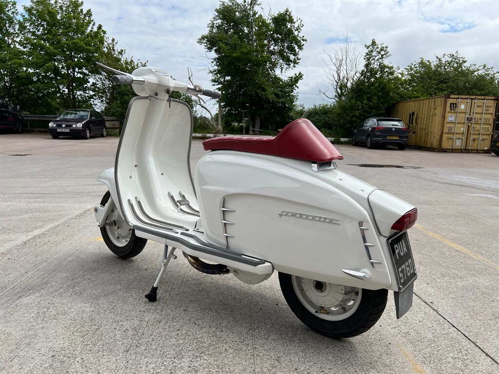 Lambretta SX