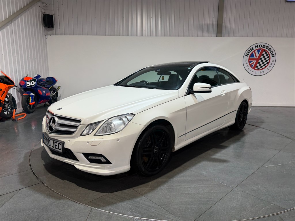 Used Mercedes-Benz E Class 2011 for sale - 77354056: Photo 2