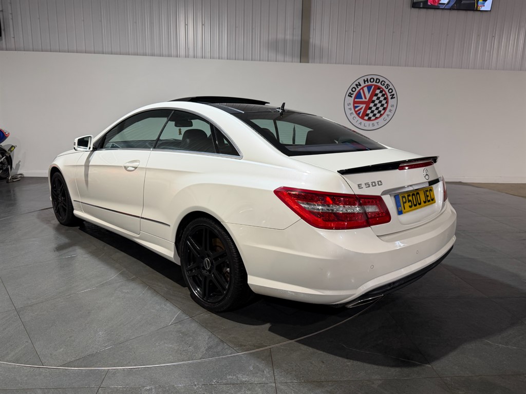 Used Mercedes-Benz E Class 2011 for sale - 77354056: Photo 4