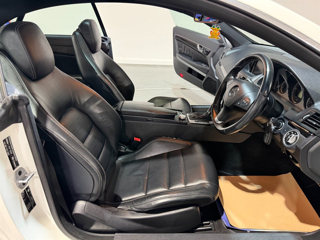 Used Mercedes-Benz E Class 2011 for sale - 77354056: Photo 5