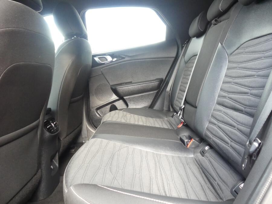Used Kia XCeed 2023 for sale - 76012851: Photo 40