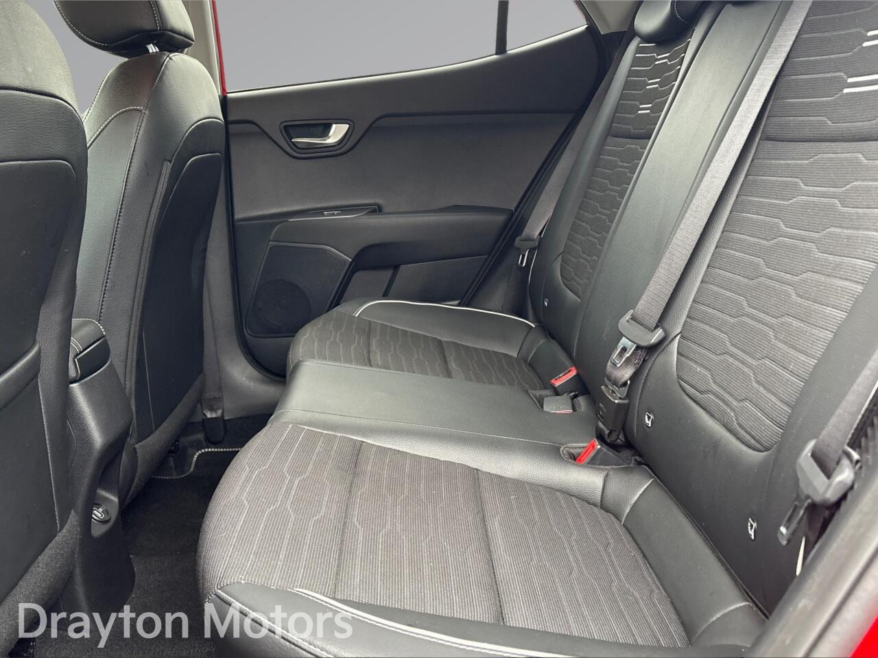 Used Kia Stonic 2024 for sale - 77469336: Photo 14