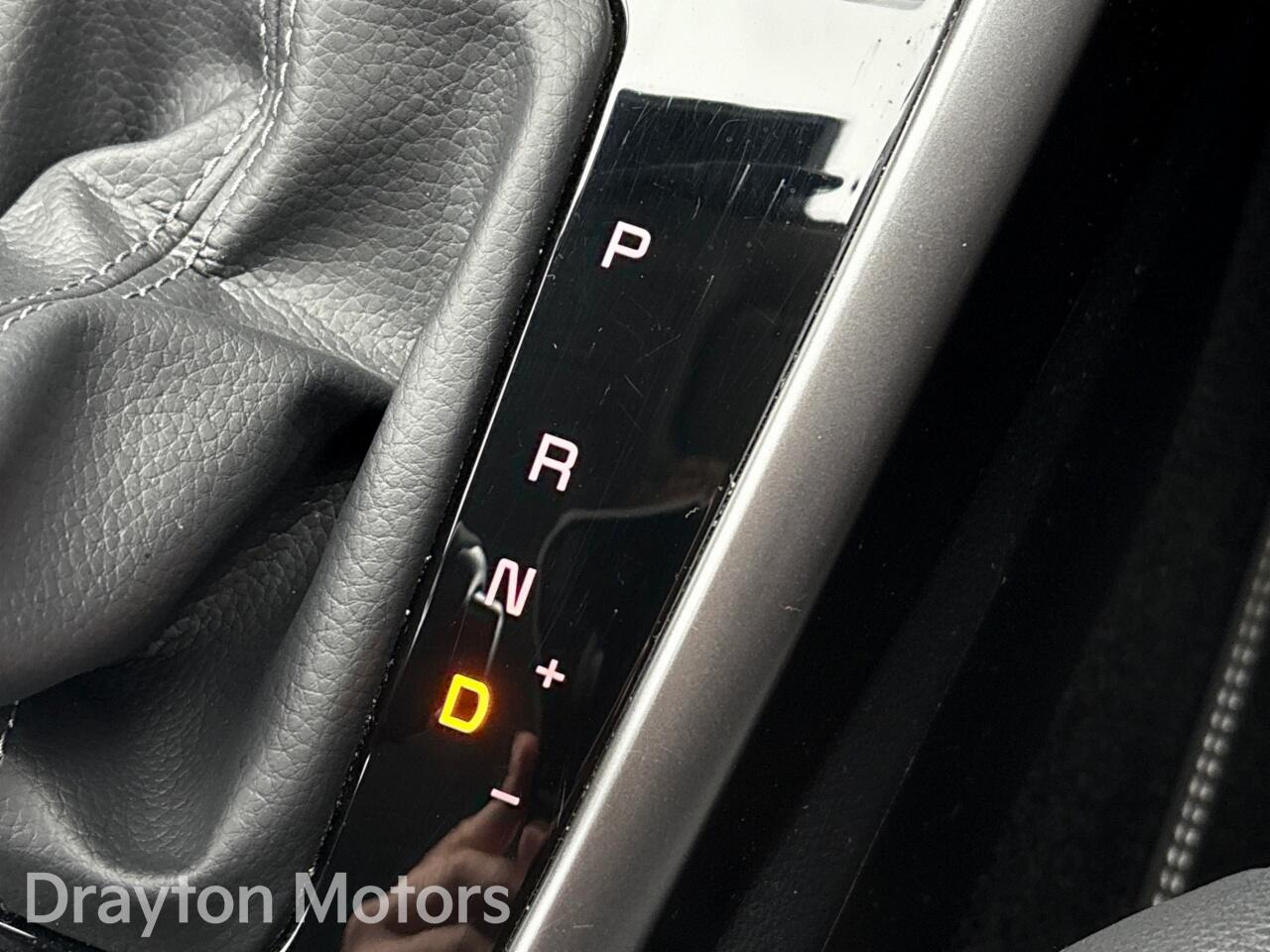 Used Kia Stonic 2024 for sale - 77469336: Photo 26