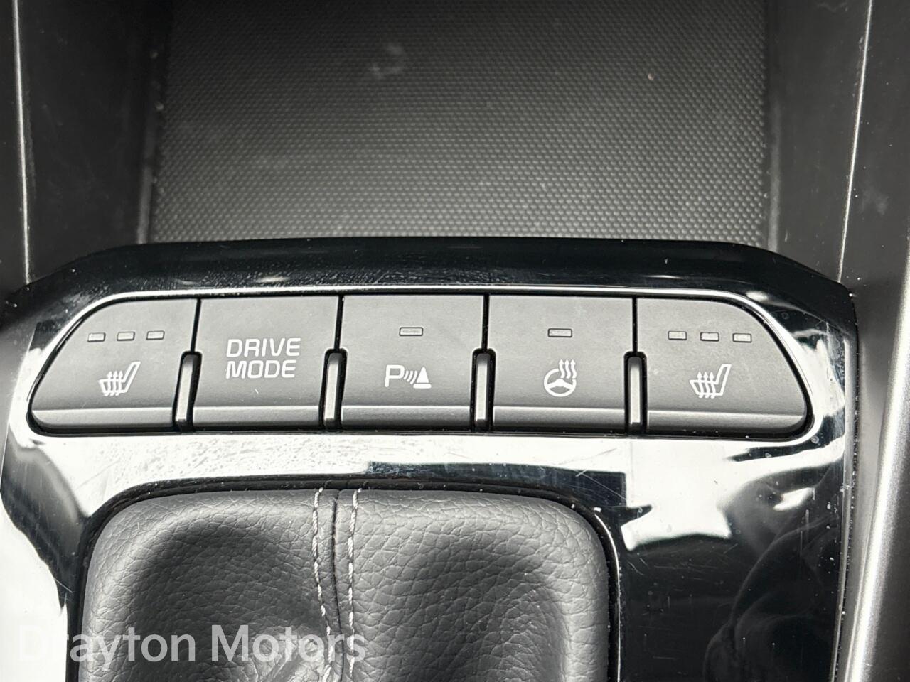 Used Kia Stonic 2024 for sale - 77469336: Photo 27