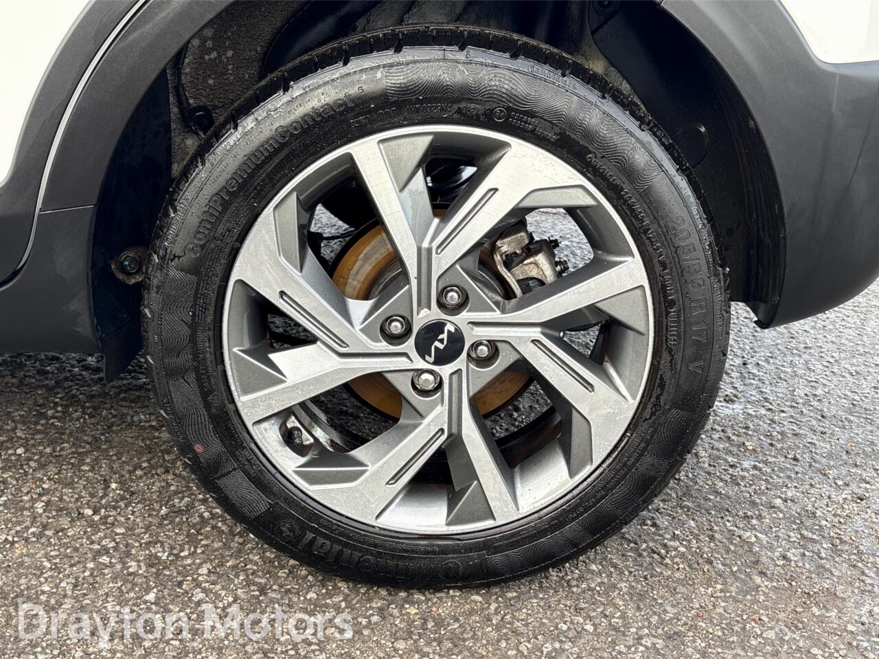 Used Kia Stonic 2025 for sale - 77131734: Photo 35