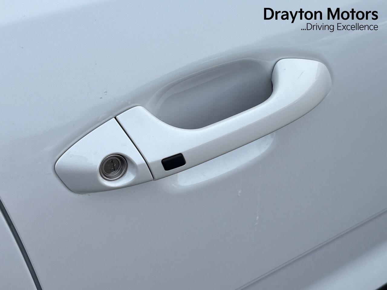 Used Kia Stonic 2025 for sale - 77131734: Photo 40