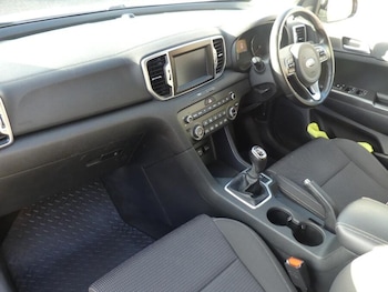 Used Kia Sportage 2018 for sale - 76424415: Photo