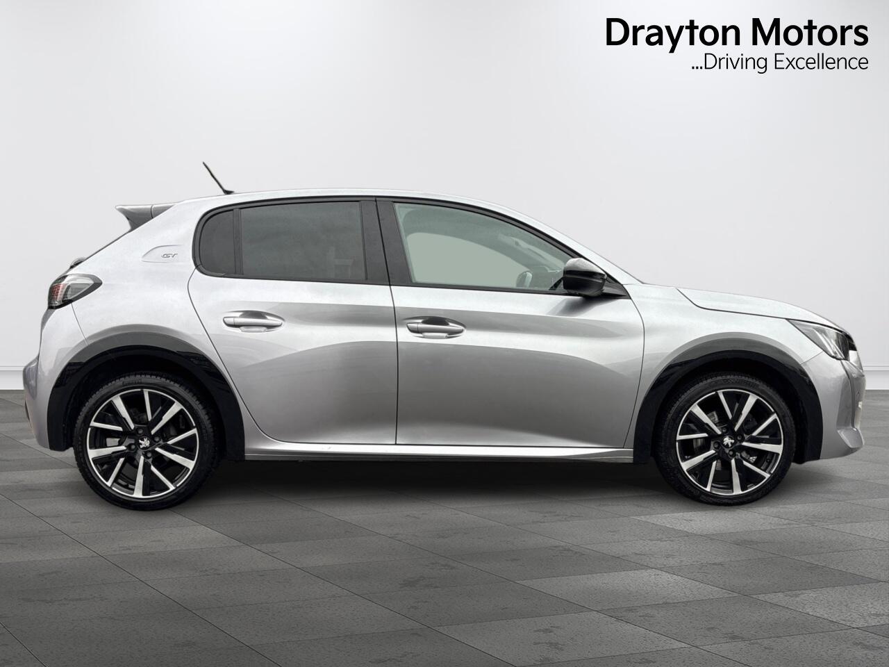 Used Peugeot 208 2023 for sale - 77305732: Photo 10